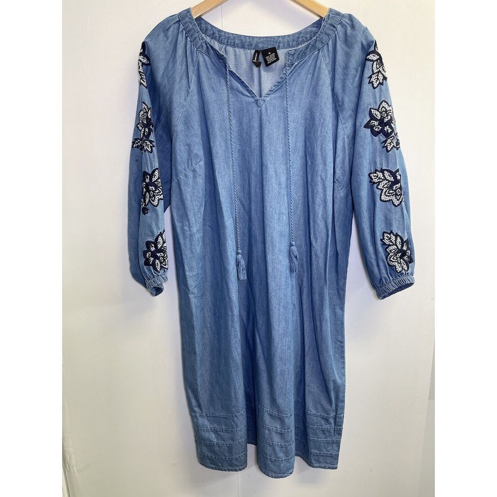 New Directions Women's M Shift Dress Blue Chambray Floral Embroidered Sleeve